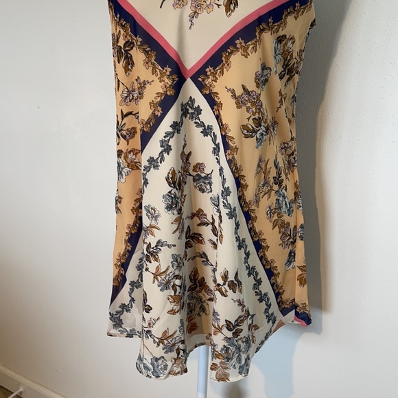 Lots of Love by Speechless-Earthy Floral Halter Boho Sleeveless Mini Dress Sz Sm - Picture 3 of 16